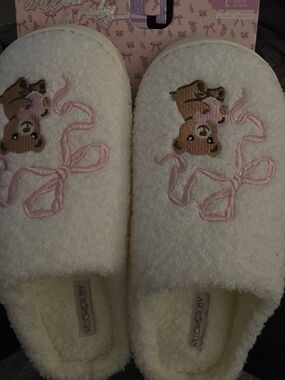 Willow & Ruby Cream Bear Embroidered Slippers